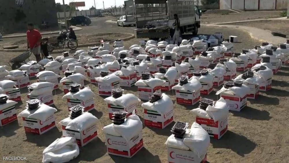 هلال الإمارات يسير قافلة مساعدات غذائية الى سكان ‫زنجبار