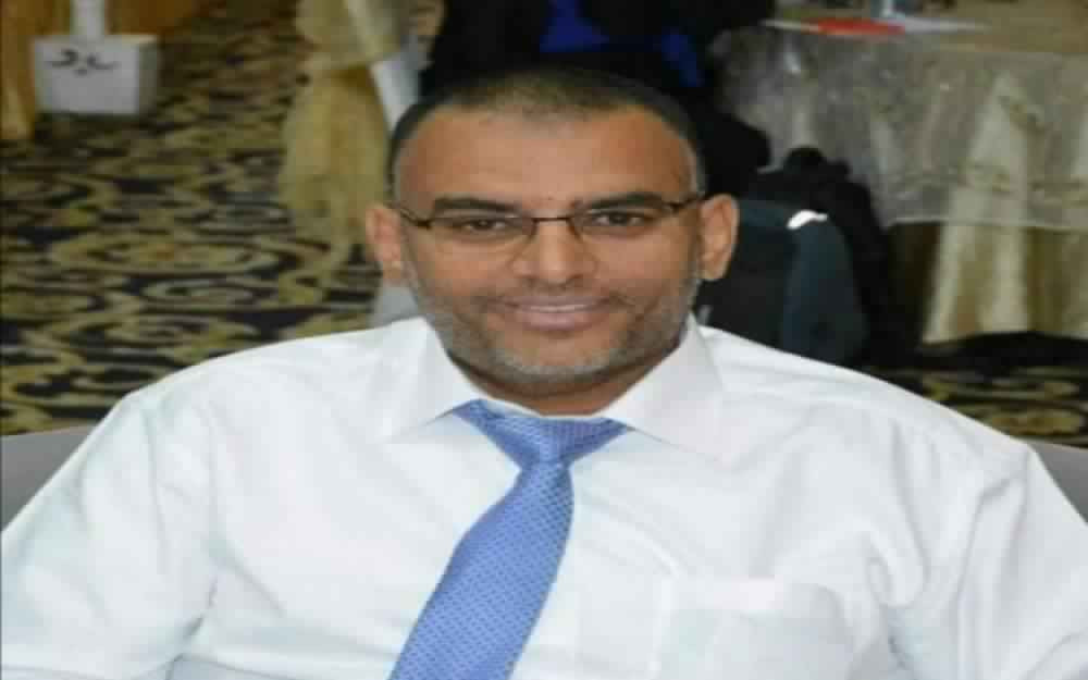 مسؤول حكومي يكشف اسباب طفح مياه الصرف الصحي بشوارع عدن